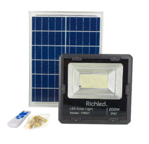 สปอร์ตไลท์โซล่าเซลล์ LED 200W RICHLED FIRST สปอร์ตไลท์โซล่าเซลล์ LED 200W RICHLED FIRST